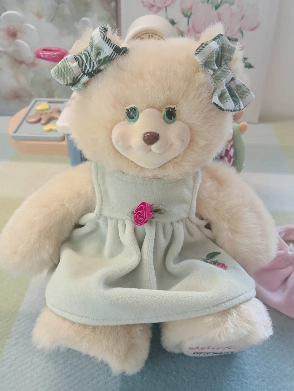 Fisher-Price Briarberry Mollyberry Bear & Kitchen Stove Set Vintage 1998